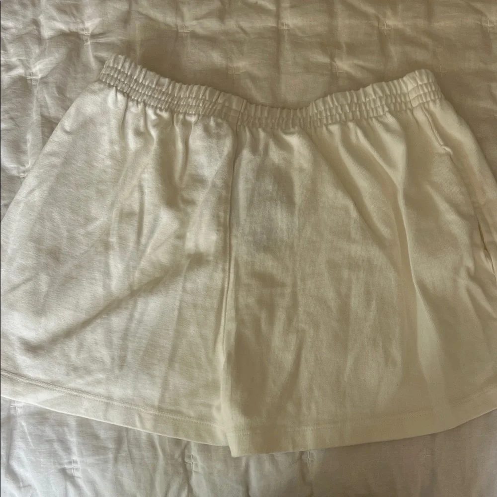 Brandy Melville Cream Athletic Lounge Shorts - Picture 3 of 3